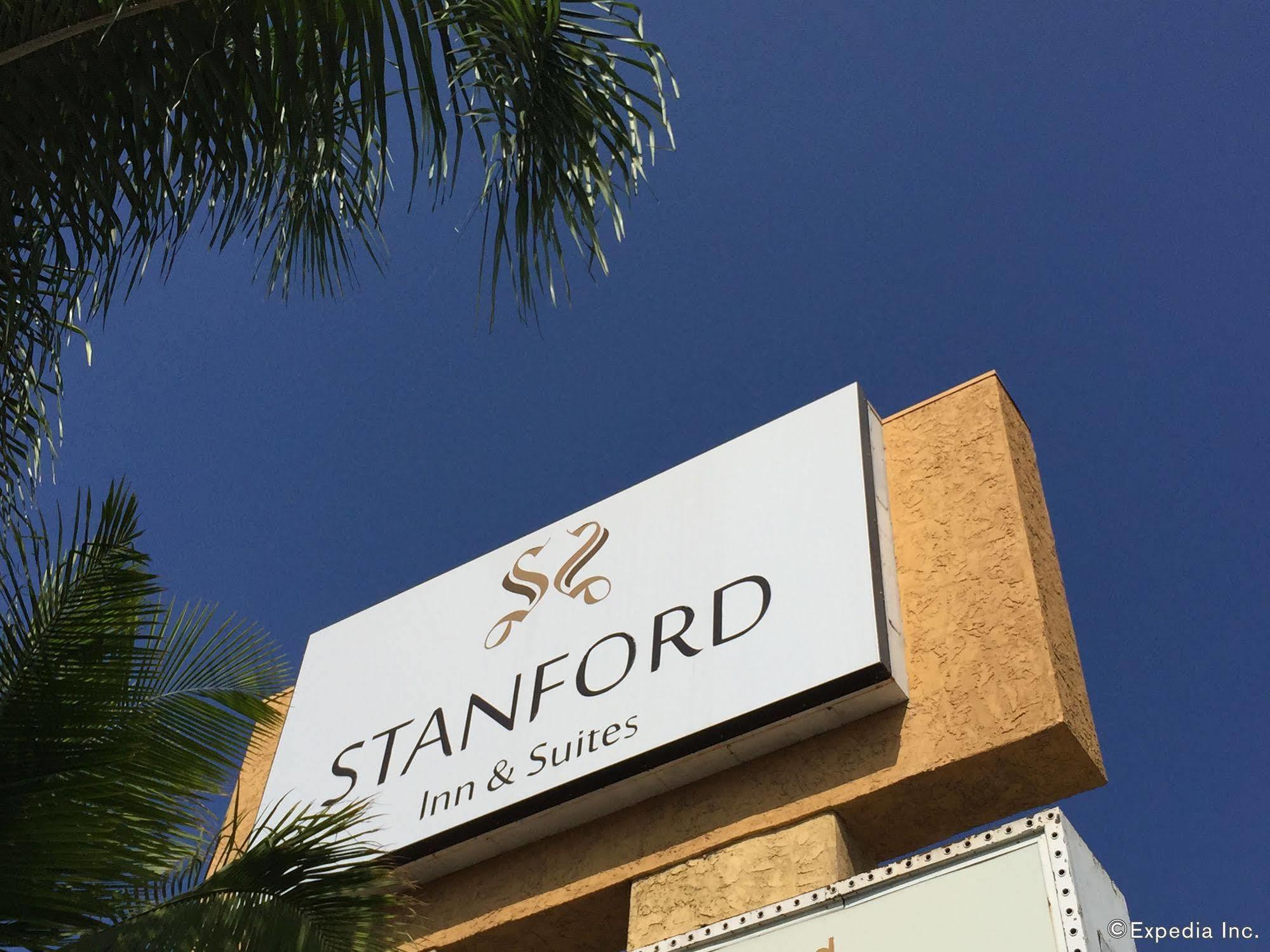 Stanford Inn & Suites Anaheim Exterior photo